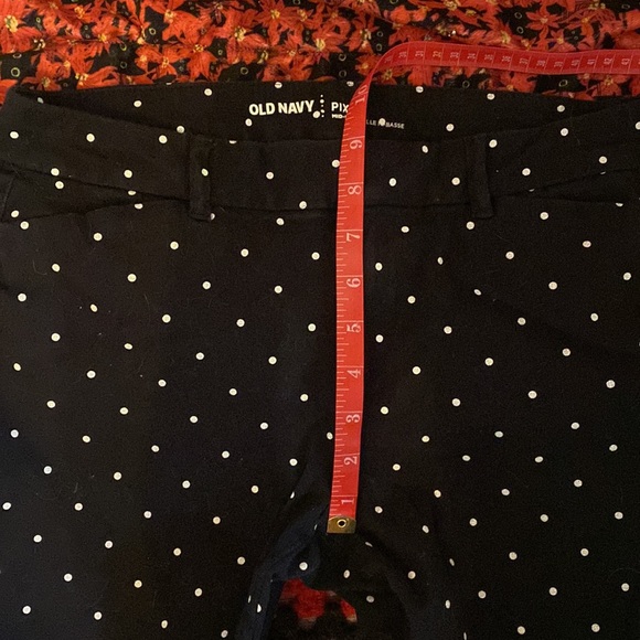 Old Navy Cropped Pixie Polka Dots Jeans - Picture 4 of 5